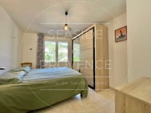 Chambre avec rangement dans un appartement à vendre à Sainte-Maxime, résidence Murano