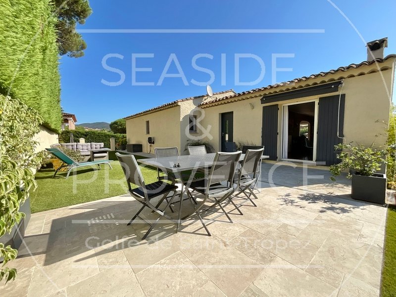 Maison avec terrasse ensoleillée et jardin à Sainte-Maxime